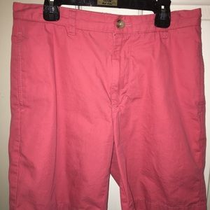 Vineyard vines pink shorts. Size 28